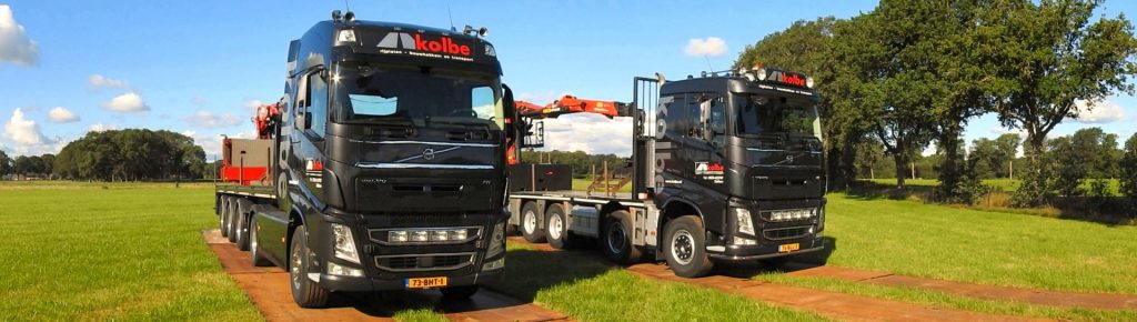 Stalen rijplaten nodig voor het beschermen van ondergrond bij bouwwerken