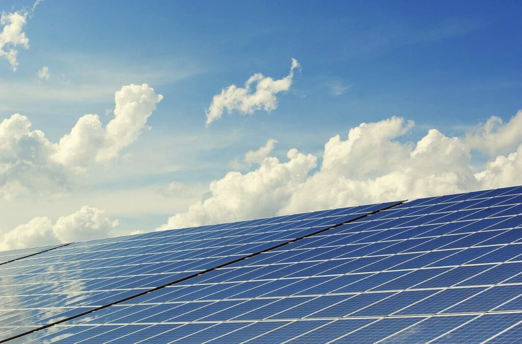 Zonnepanelen op daken in Leusden - de opkomst van duurzame zonne-energie in de gemeente Utrecht